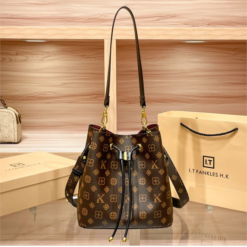 กระเป๋าถือหนังแบรนด์หรูสำหรับผ - Women Bags Popular Brands บทวิจารณ์และราคา
