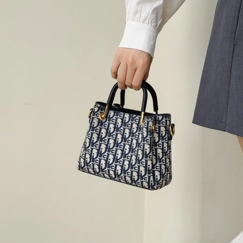 กระเป๋าถือสตรีสุดหรู หนังแท้ จ - Women Bags Popular Brands บทวิจารณ์และราคา