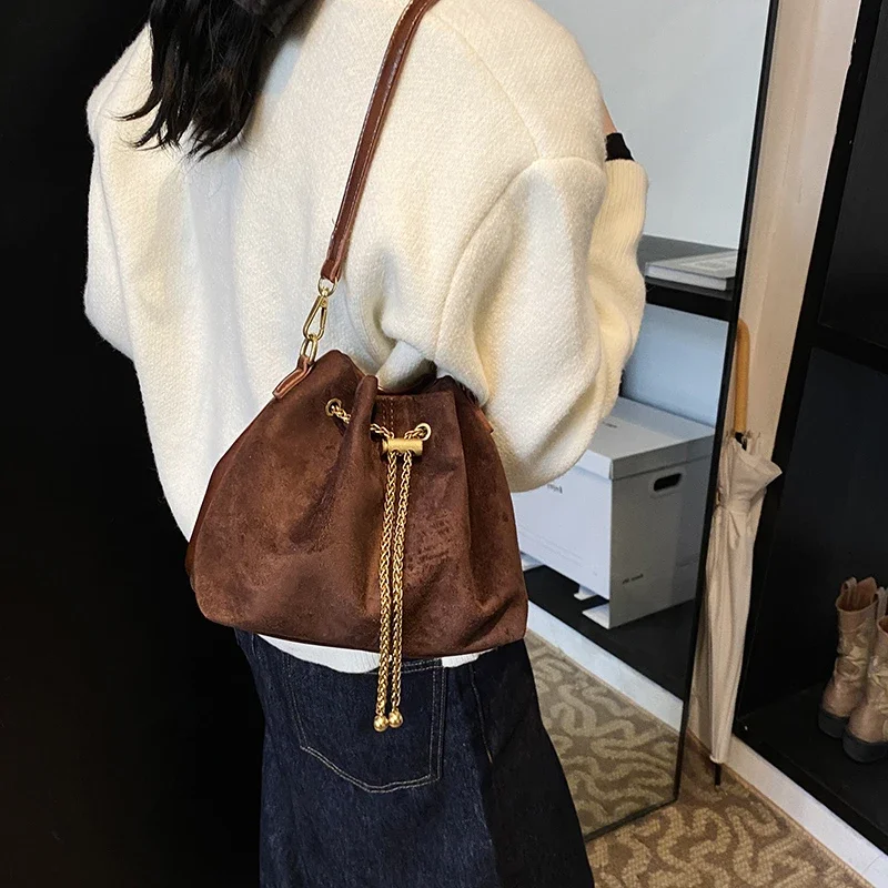กระเป๋าสะพายข้างผู้หญิงแบบเรีย - Women Bags Zara บทวิจารณ์และราคา